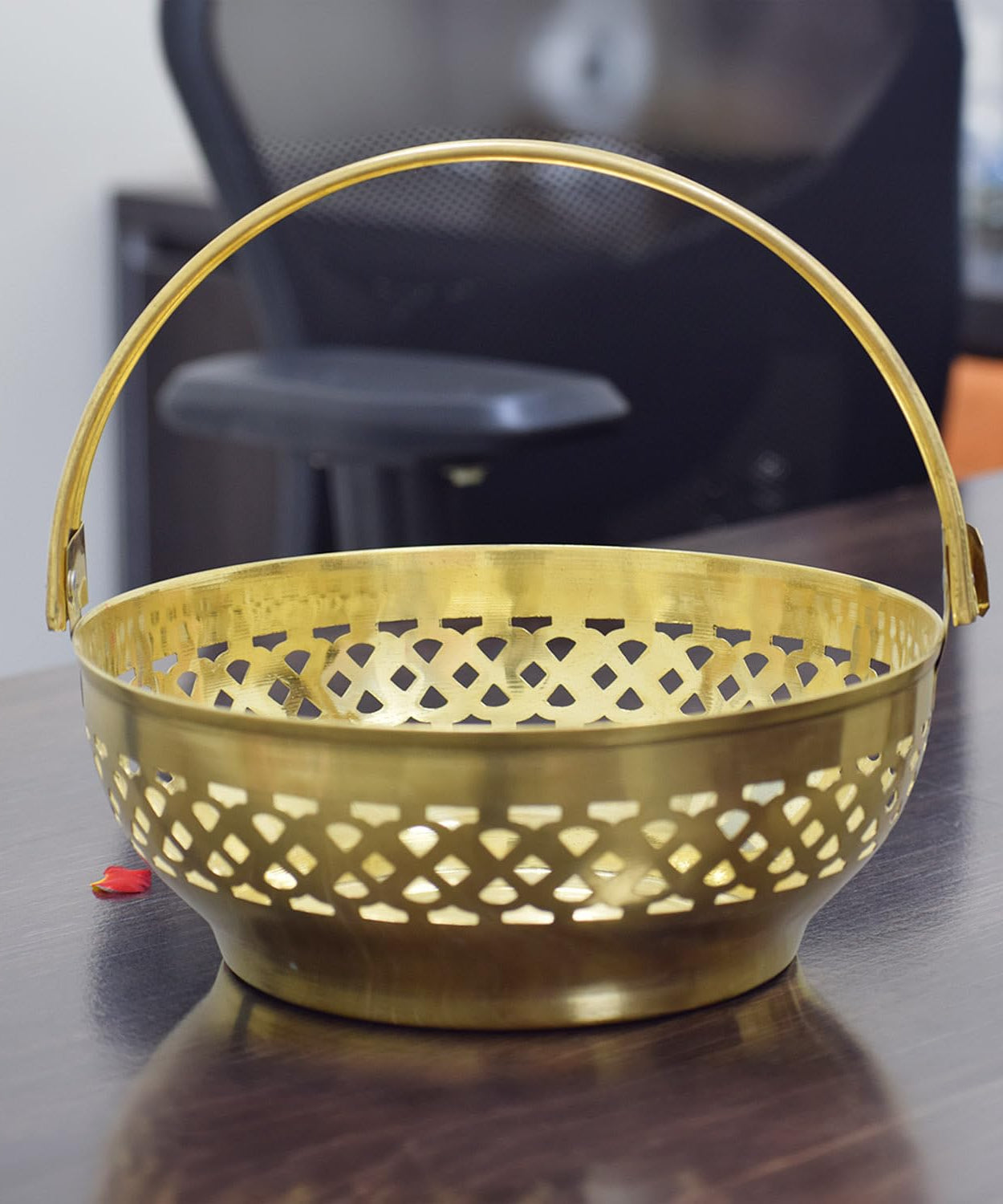 Traditional Brass Round Shape Puja Flower Basket, Temple Basket (Gold, Diameter 8 Inch)