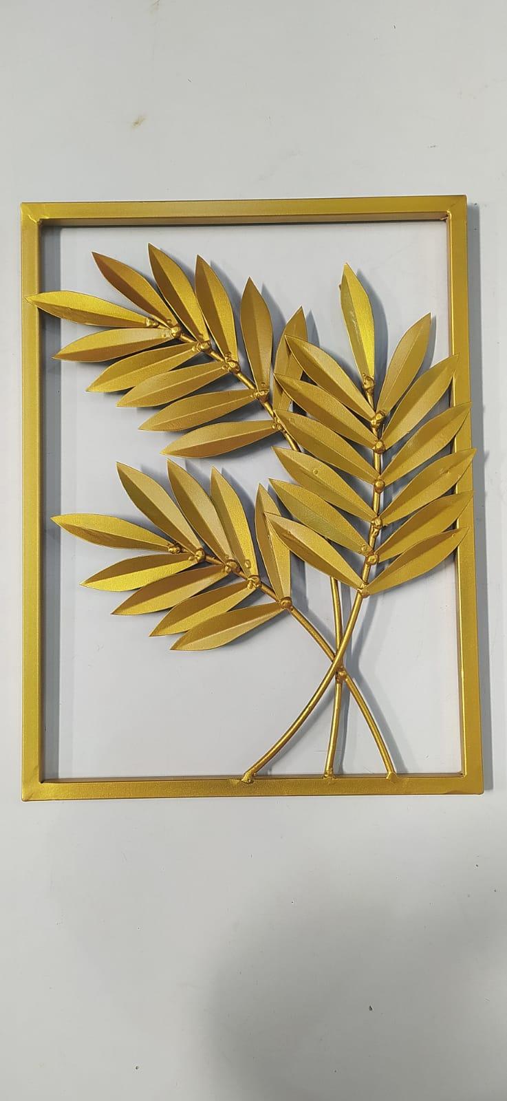 Gold -toned wall decor tree branch leaf