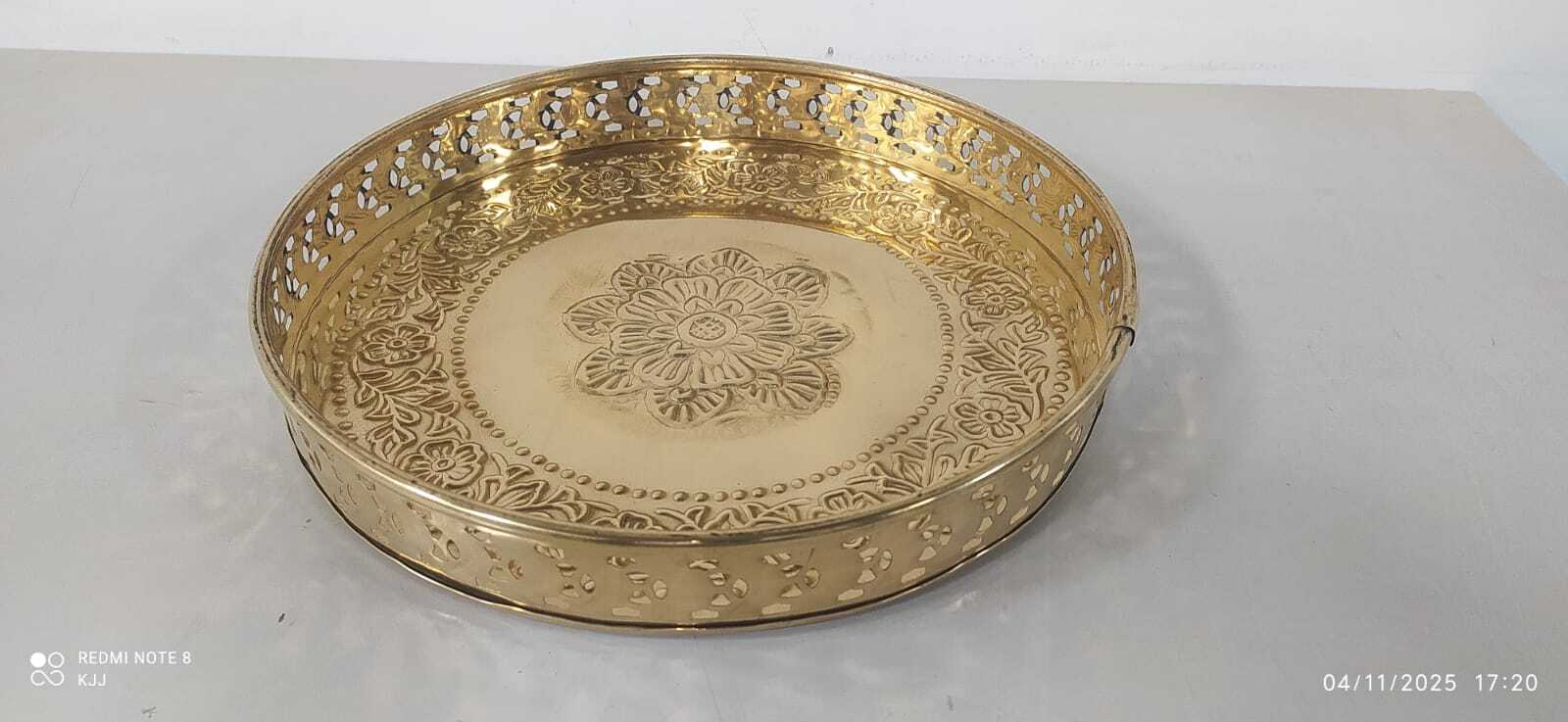 Floral Leafy Pattern And Jali Design Brass Pooja Thali For Home Use