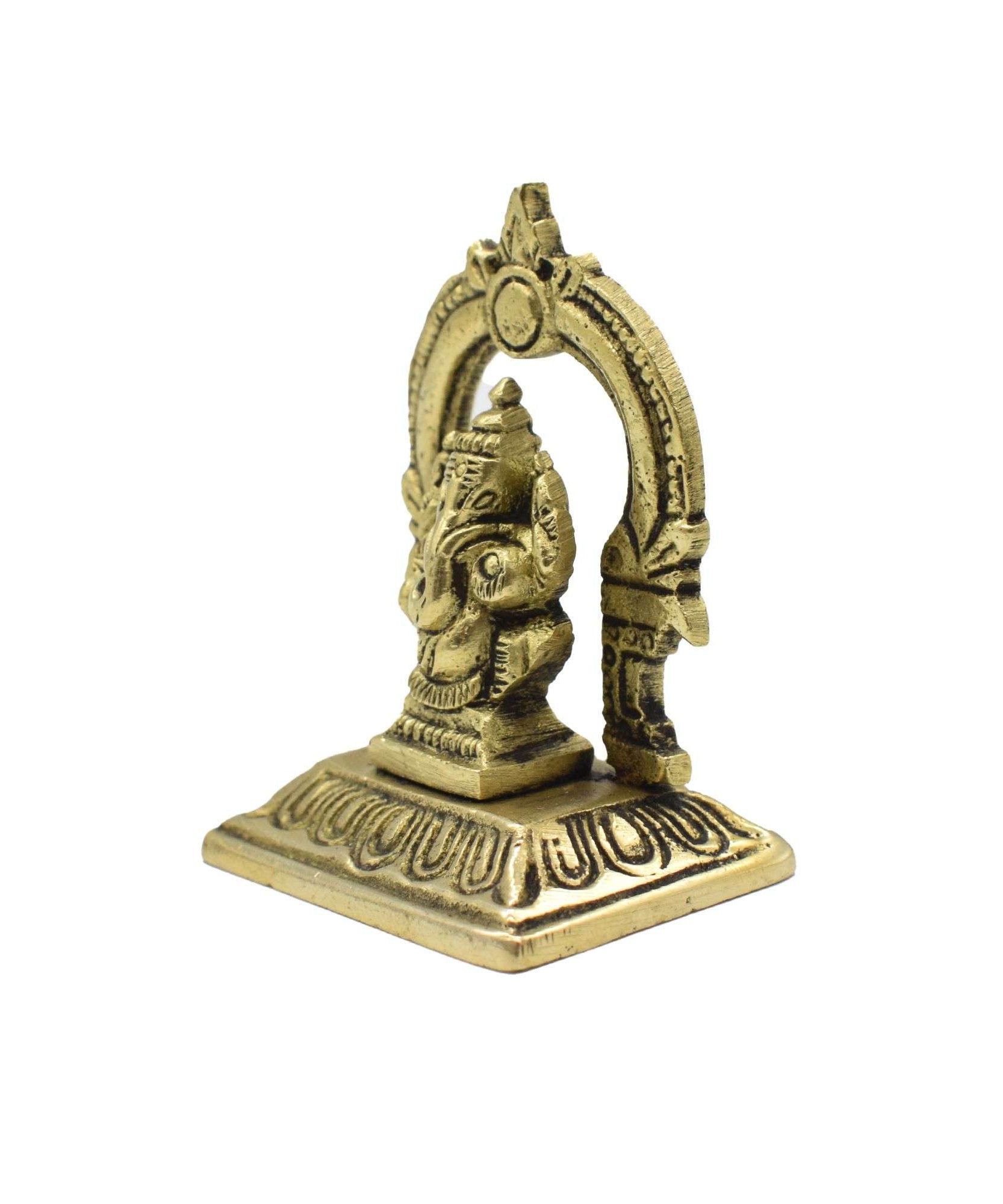 Brass Ganesh Idol with Prabhavali