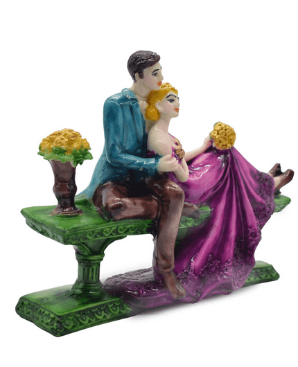 couple showpiece love statue gift