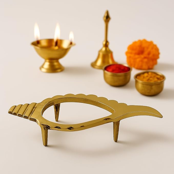 Decorative Religious White Shankh with Brass Stand, 10 cm Non-Blowing Conch Shell with 11 cm Pure Brass Stand for Pooja & Home Decor