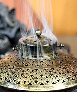 Cast Iron Degchi Style Tea Light Candle Holder for Home Decor