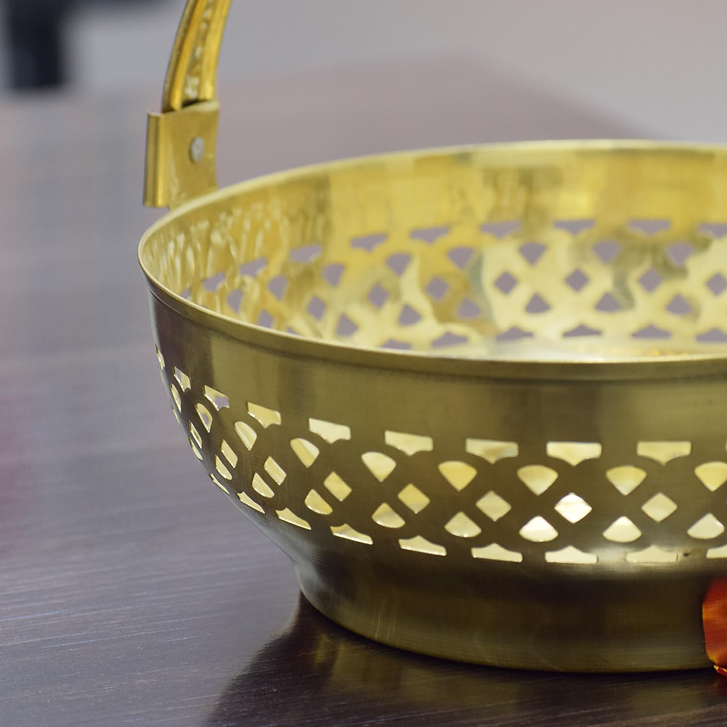 Traditional Brass Round Shape Puja Flower Basket, Temple Basket (Gold, Diameter 8 Inch)