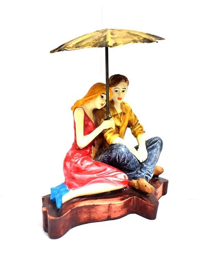 Love Couple with Umbrella Statue Showpiece Gift Item for Valentine's Day.