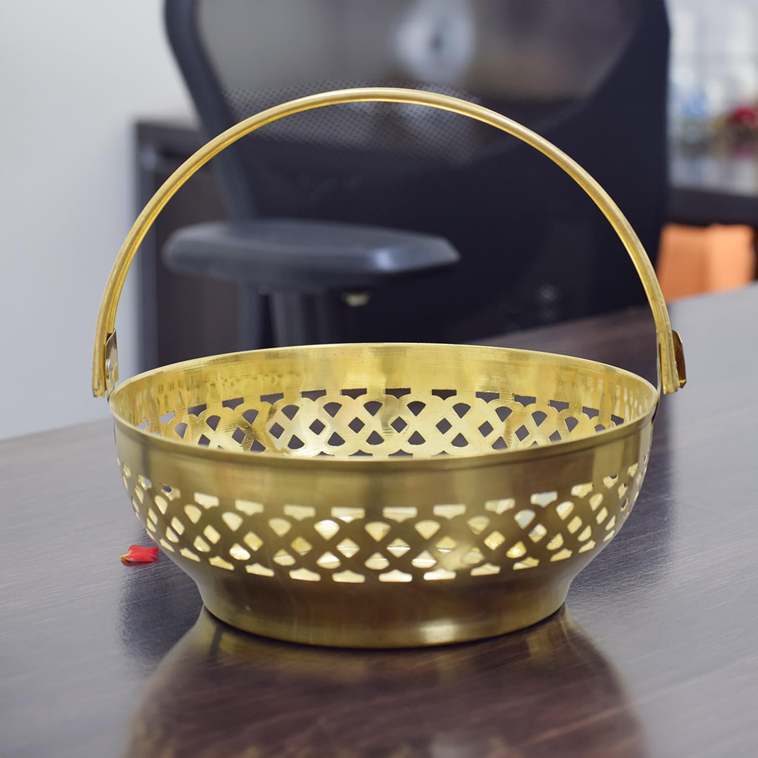 Traditional Brass Round Shape Puja Flower Basket, Temple Basket (Gold, Diameter 8 Inch)