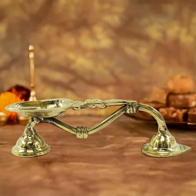 Brass Kodi Vilakku Aarati Stand/Karpoora Stand for Pooja Purposes