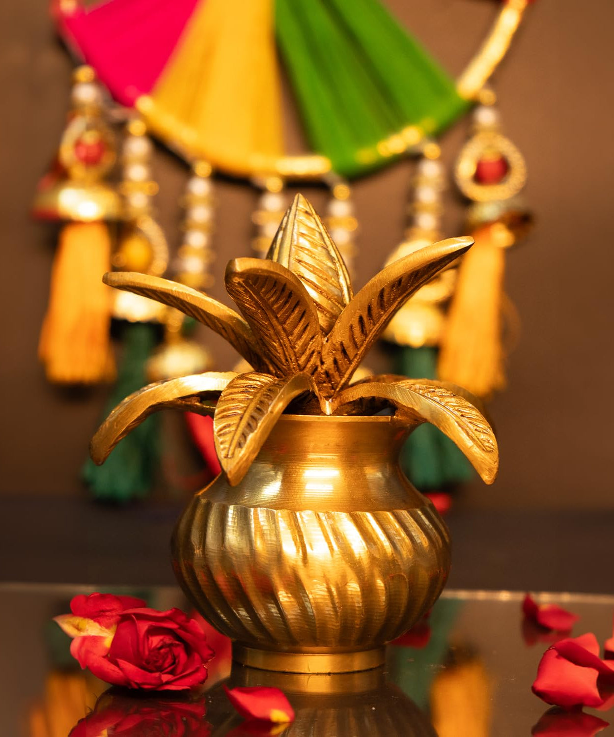 Brass Kalash with Coconut,Mango Leaves, mangal Kalasha Nariyal and Leafs