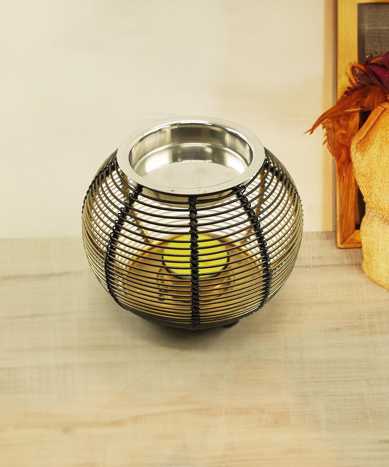 Aroma Oil Burner/Diffuser/Incense Burner/Candle Holder – 5×4 inches Black Gold