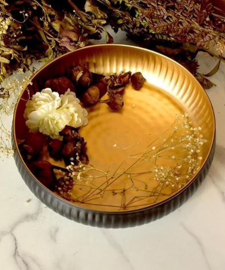Ribbed Black & Matte Gold Urli Bowl |-10-Inch Handcrafted Decorative Bowl for Floating Flowers .