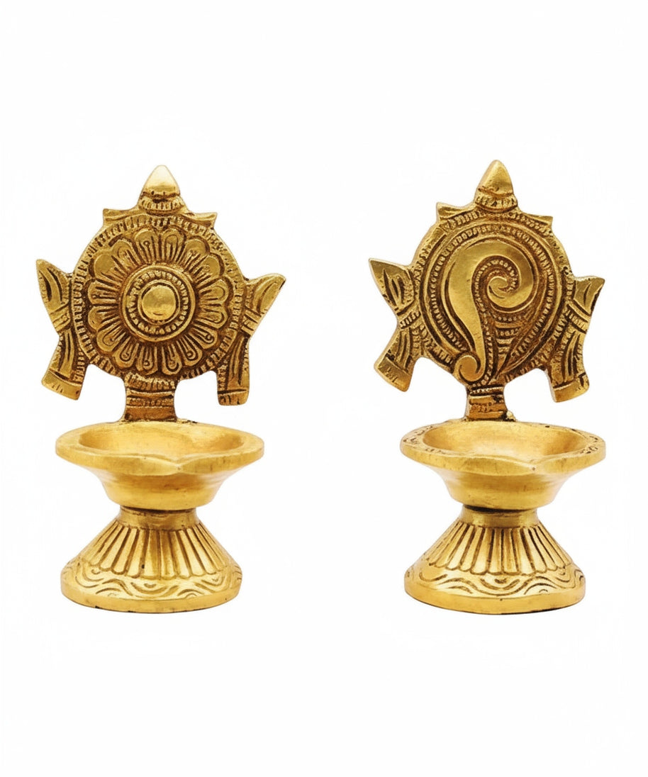 Shanku Chakra Diya Oil Deepam For Puja