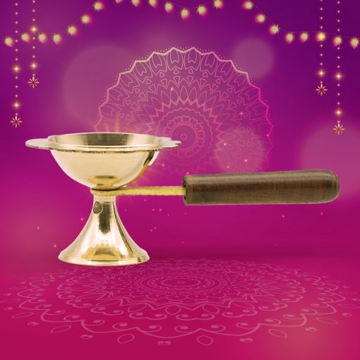 Brass Kapoor Aarti Diya With Handle