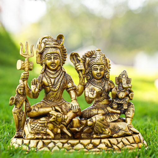 Brass shiva family for puja and home decor