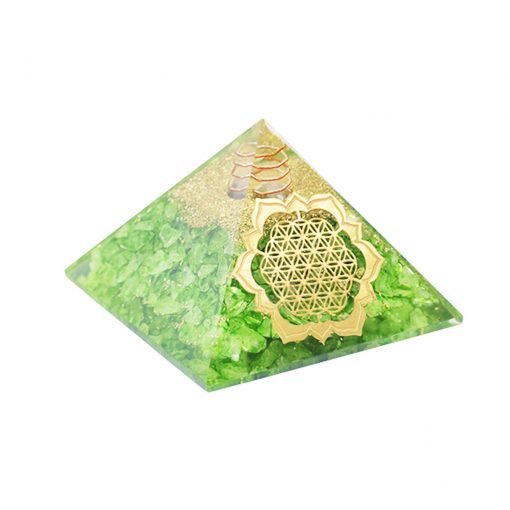 Fengshui Vastu Crystal Green Pyramid - Image 5